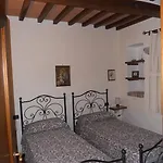 Oliveto Di Teodora Tuoro sul Trasimeno