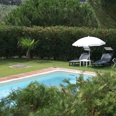 Apartmanhotel Oliveto Di Teodora