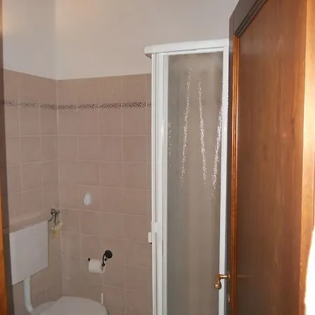 アパートホテル Oliveto Di Teodora トゥオーロ・スル・トラジメーノ