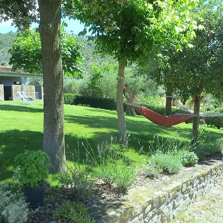 アパートホテル Oliveto Di Teodora トゥオーロ・スル・トラジメーノ