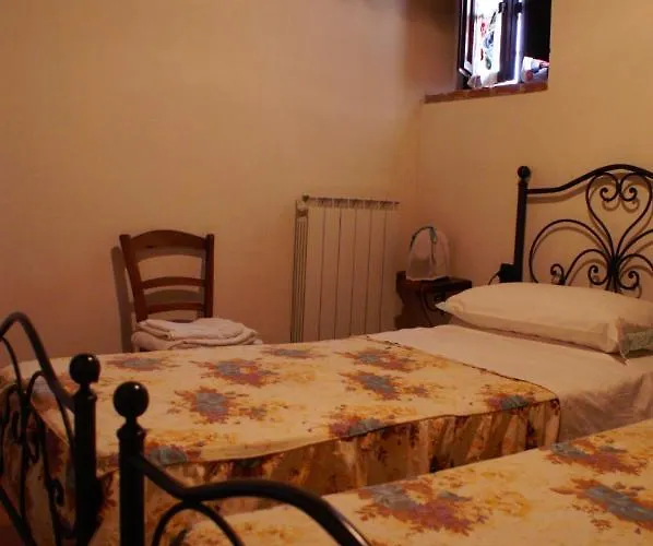 Oliveto Di Teodora 4*