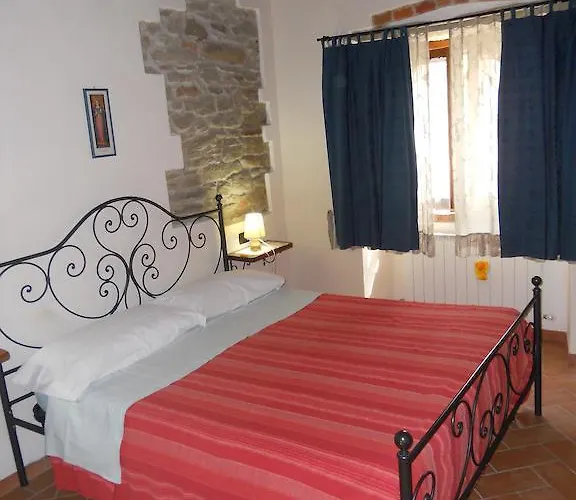 Aparthotel Oliveto Di Teodora 4*