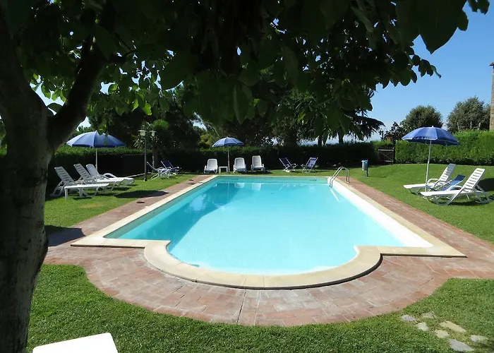 Aparthotel Oliveto Di Teodora