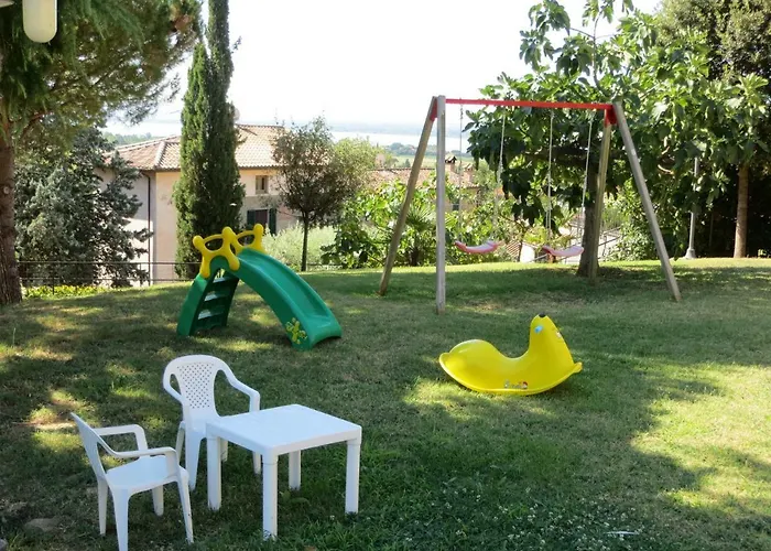 Ξενοδοχείο με διαμερίσματα Oliveto Di Teodora Tuoro sul Trasimeno